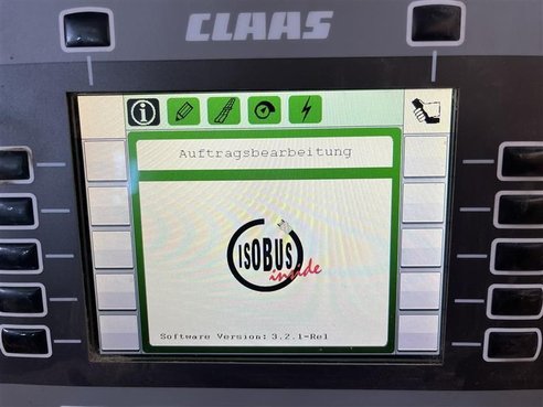 Claas Variant 385 RC 41517757 © GM Bilder