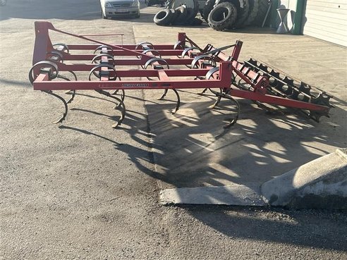 Diverse Agrifarm Grubber 2,8m 53485750 © GM Bilder