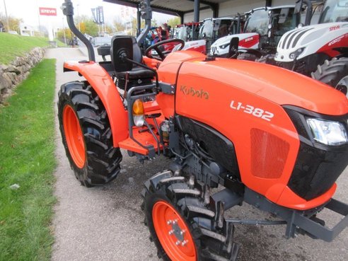 Kubota L1-382 HST-4WD 190373923 © GM Bilder
