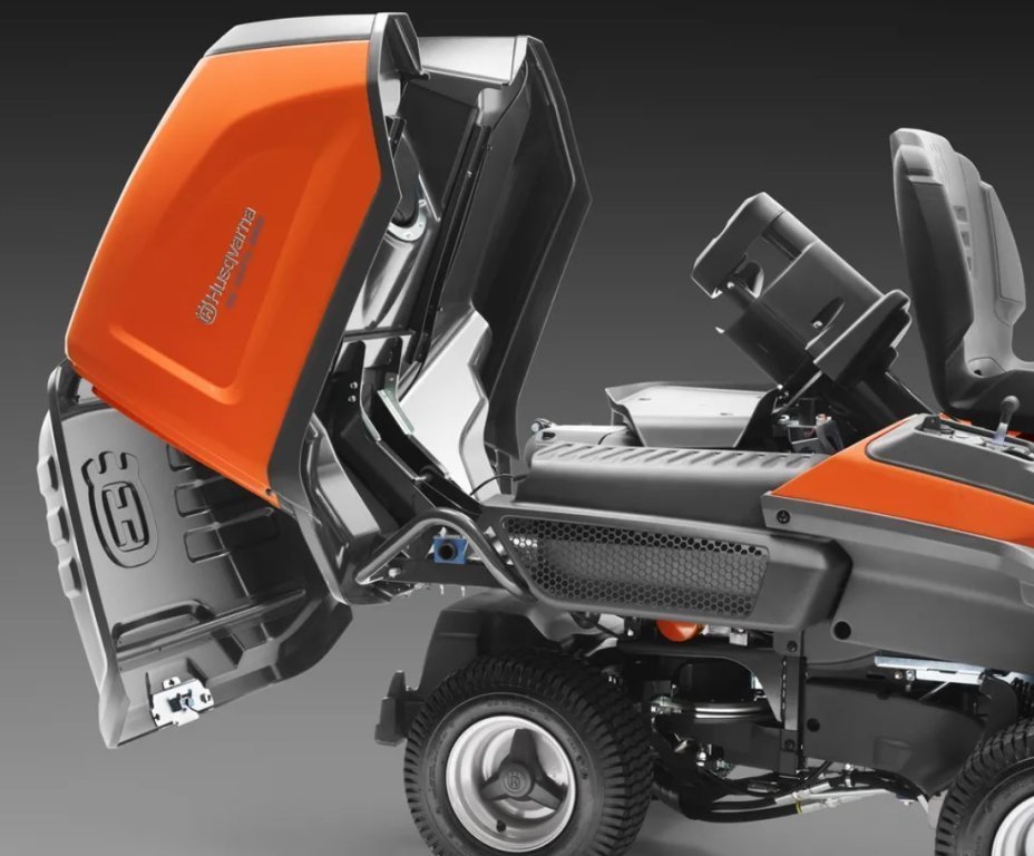 Husqvarna RIDER RC 320TS AWD inkl. Mähdeck 112 cm 190399804 © GM Bilder