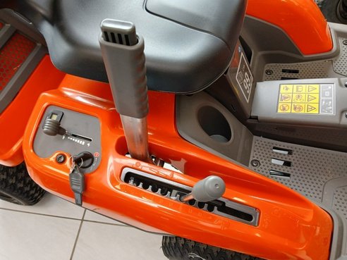 Husqvarna RIDER R 214TC Comfort Edition 190405284 © GM Bilder