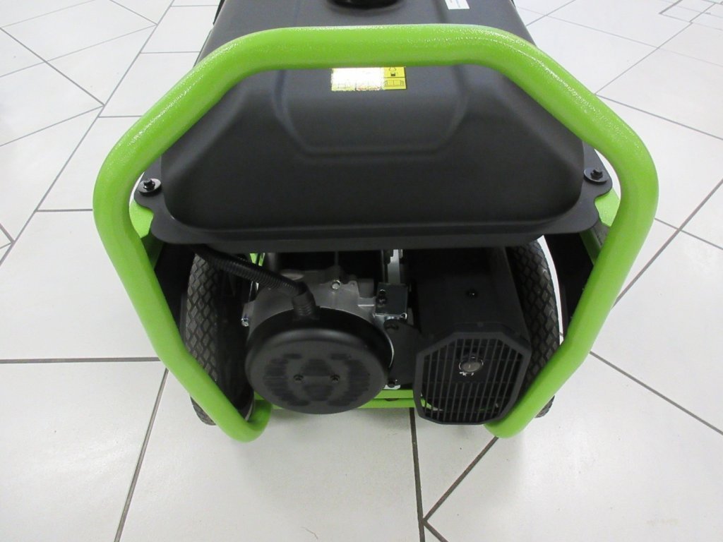 Hartner Stromerzeuger PX 8000 400V 190411132 © GM Bilder