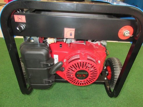 Hartner Stromerzeuger CX 7000 TE inkl. Radsatz 190411263 © GM Bilder