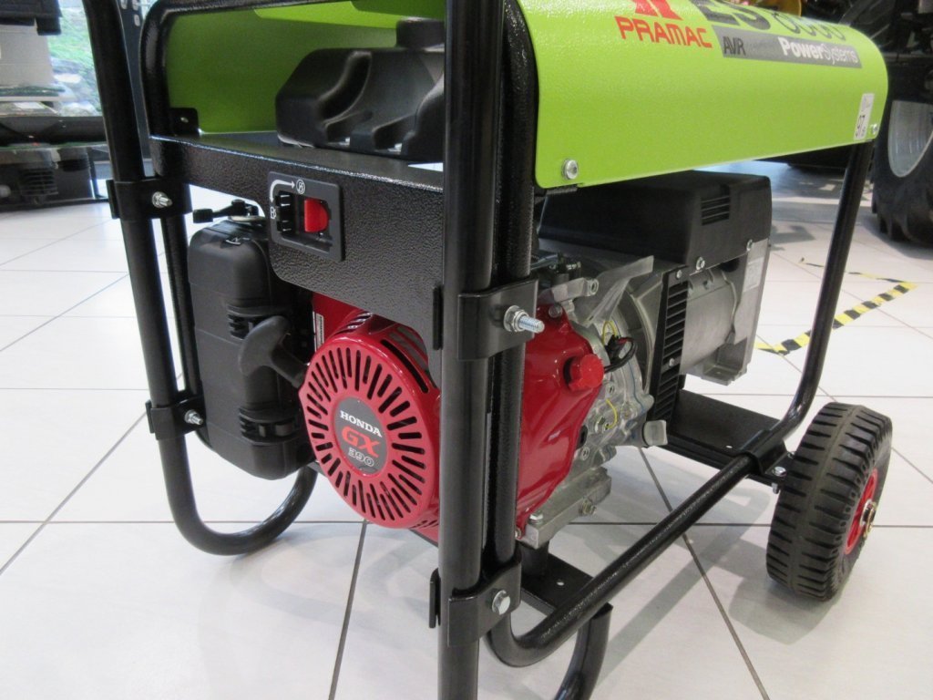 Hartner Stromerzeuger ES 8000 THI-AVR inkl. Radsatz 190411522 © GM Bilder