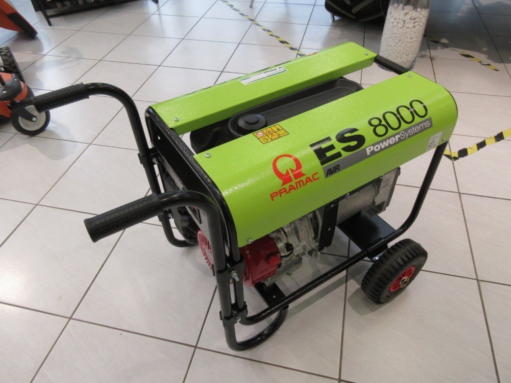 Hartner Stromerzeuger ES 8000 THI-AVR inkl. Radsatz 190411524 © GM Bilder