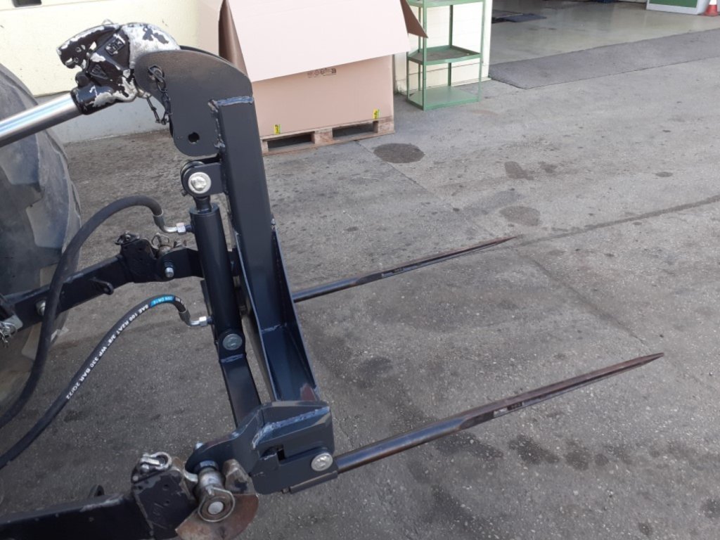 Stekro Rahmen für Ballen hydraulisch 190440885 © GM Bilder