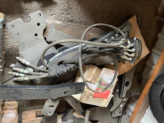 [10141-190445620.jpg]