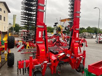 [10141-190452710.jpg]