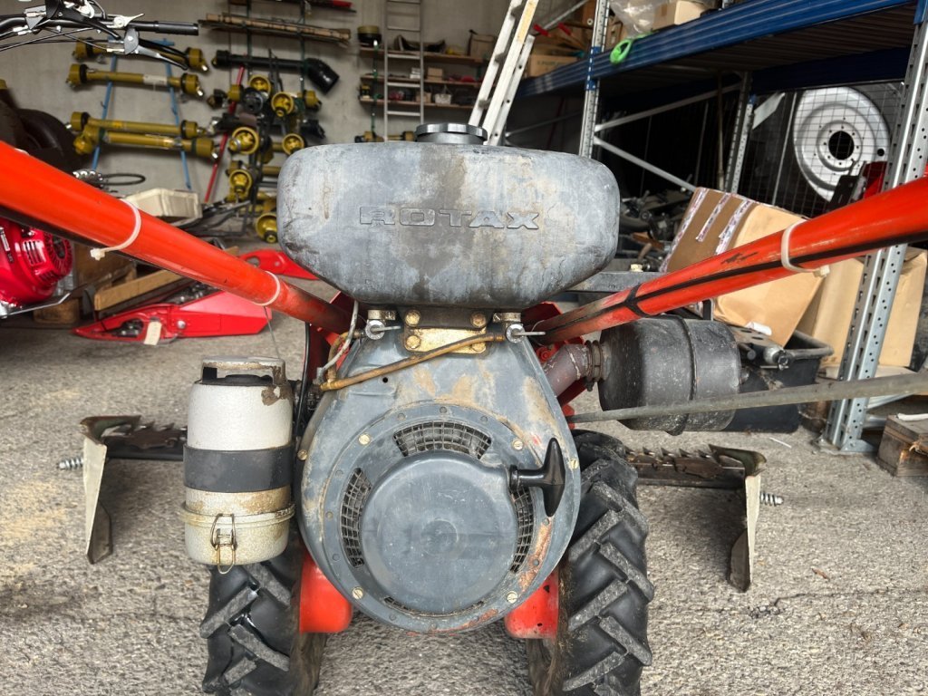 Diverse Bucher M100 Motormäher 1.6m Fingerbalken mit Ersatzmesser 190460934 © GM Bilder