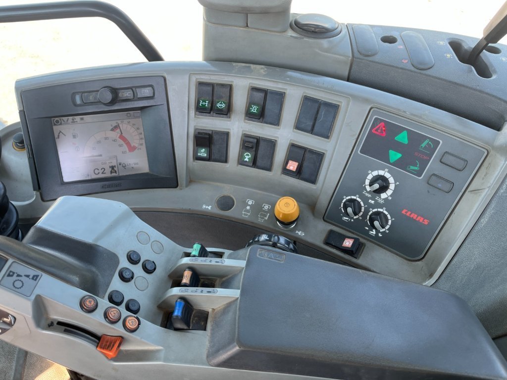 Claas Arion 630 + Lader 190461175 © GM Bilder