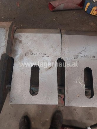 [3206-190311680.jpg]