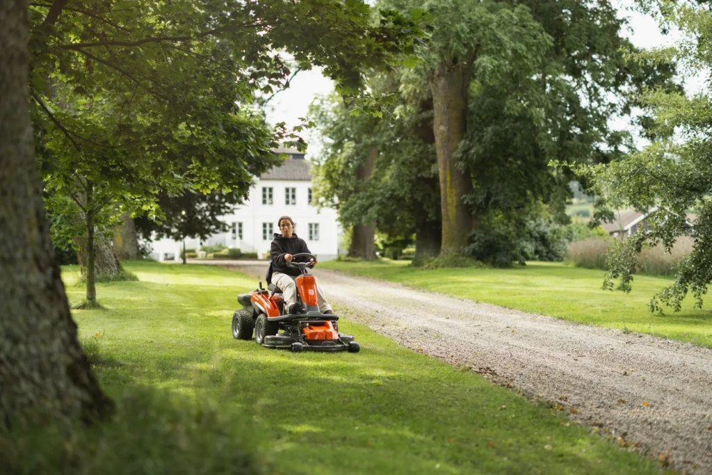 Husqvarna AKKU RIDER R200IX 190681883 © GM Bilder