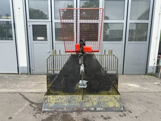 [3521-190312160.jpg]