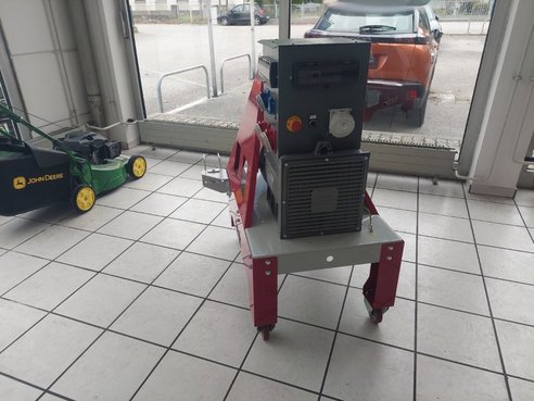 HEVI ZAPFWELLENGENERATOR 15 TCS 190261854 © GM Bilder