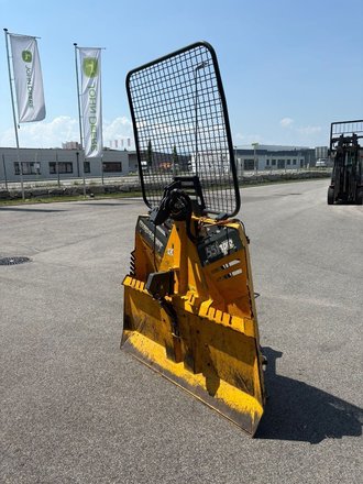 [10700-l90000082-0.jpg]