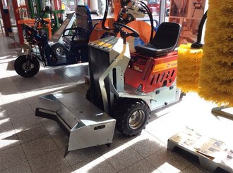 [3229-l212511407-0.jpg]