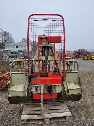 [3270-35046418-0.jpg]