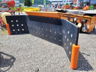 [3270-35048429-0.jpg]