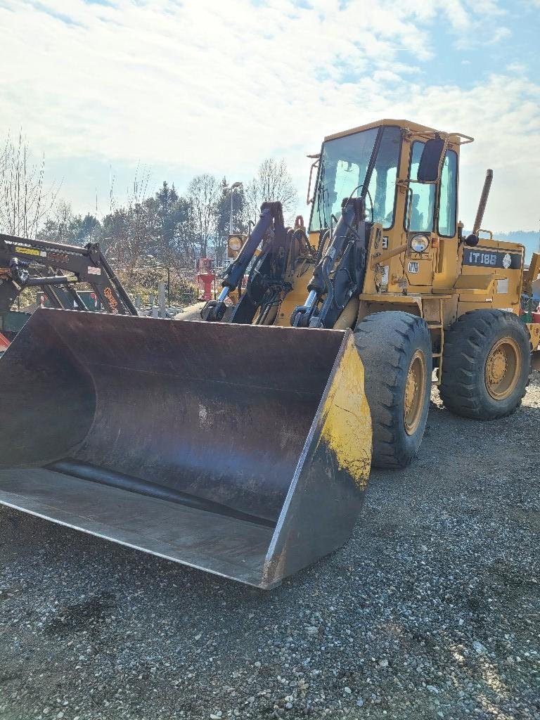 Diverse CAT IT 18B 3270_35048431_3 © GM Bilder