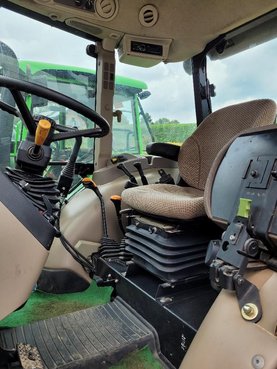 John Deere 5075 E 3270_35048712_5 © GM Bilder