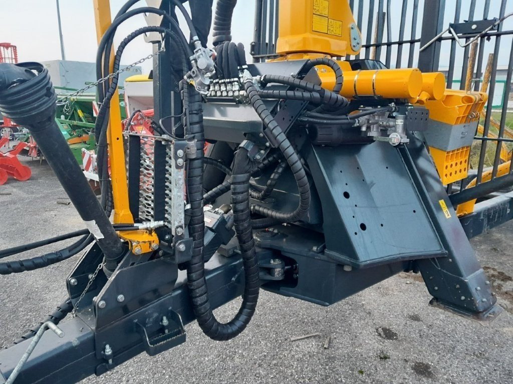 UNIFOREST Uniforest 14.49 6732_L85000588_8 © GM Bilder