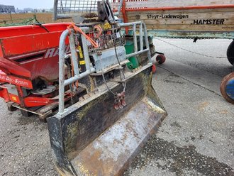 [6734-l87000780-0.jpg]