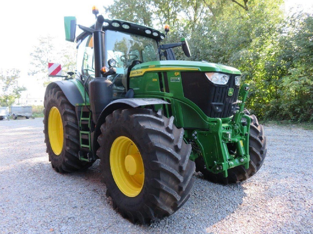 John Deere 6R 250 7455_L80000767_2 © GM Bilder