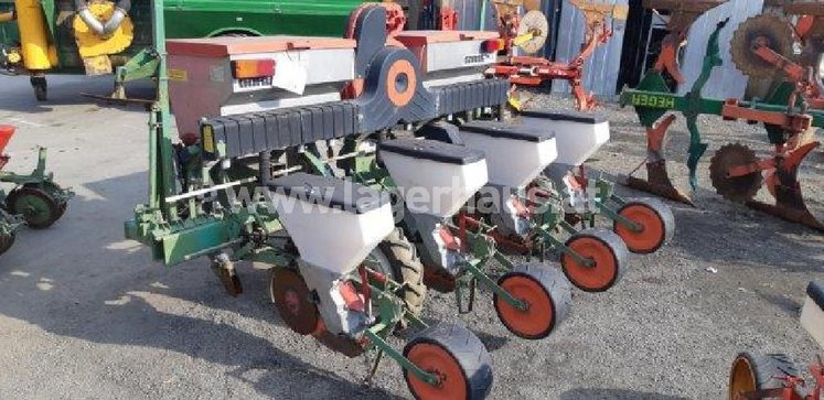 Kuhn Nodet Planter Ii Lagerhaus Landring
