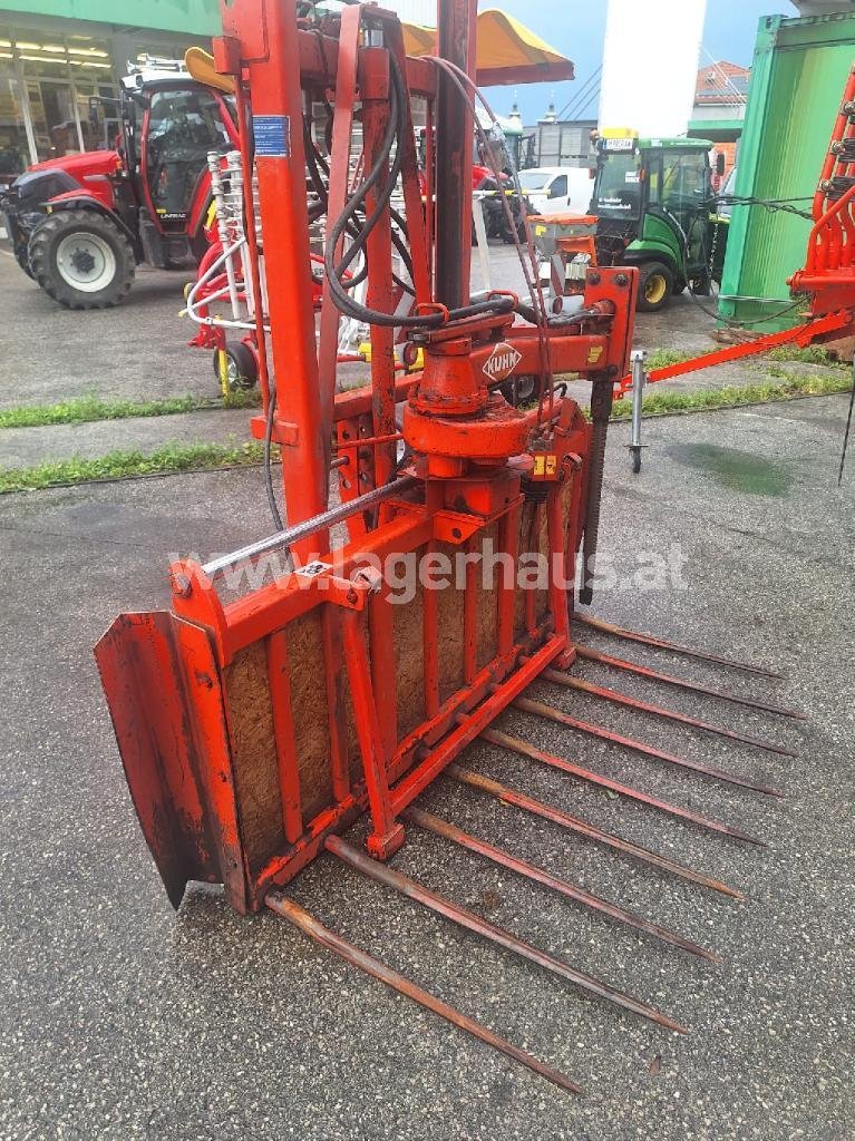 Kuhn SILOBLOCKSCHNEIDER 1203 3290-19034770-0 © GM Bilder