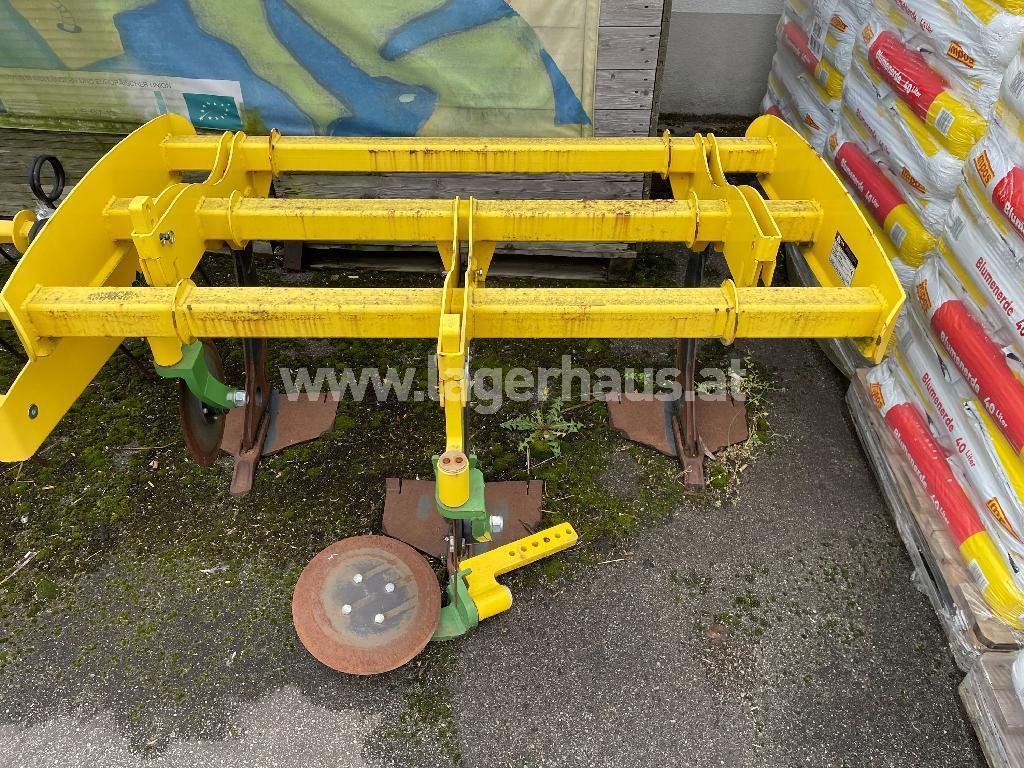 CFS MULCHBODENLOCKERER 9053-00017-0 © GM Bilder