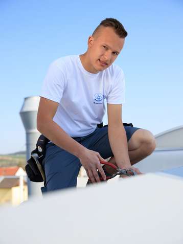 Starte deine Lehre als Dachdecker/in im Lagerhaus! © RWA