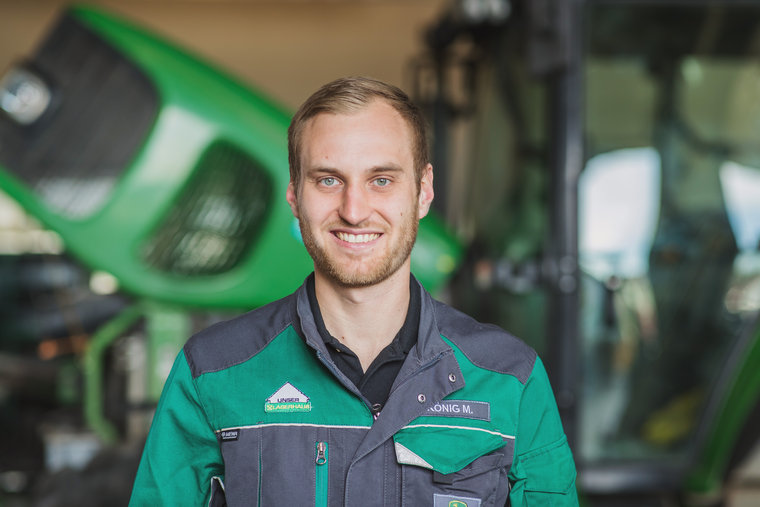 Landmaschinen- Techniker (m/w/d).jpg Landmaschinen- Techniker (m/w/d).jpg
