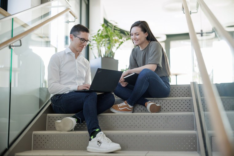 Der Fonds unterstützt Studenten mit einem Stipendium.