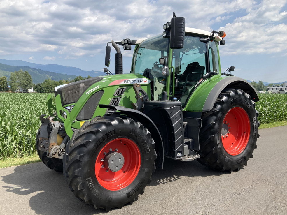 Fendt 720 Vario Profi Plus Traktoren Gebrauchtmaschinen